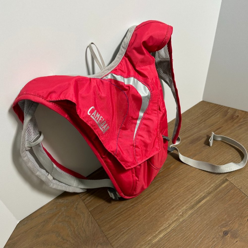 CamelBack Women's Charm 1.5 Liter Hydration Back Pack, USED ONCE